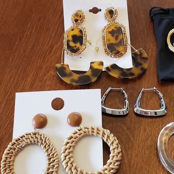 HUGE BUNDLE of earrings lot 2 - Picture 5 of 9